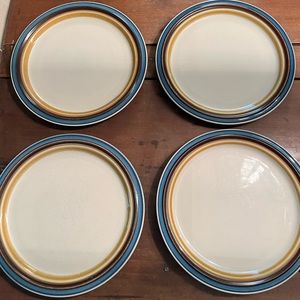 Haniwa Stone by Ranmaru Largo Dinner Plates. Gently used. Japan.